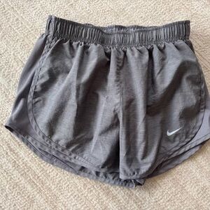Nike Dri Fit Women’s Gray Athletic Shorts Small